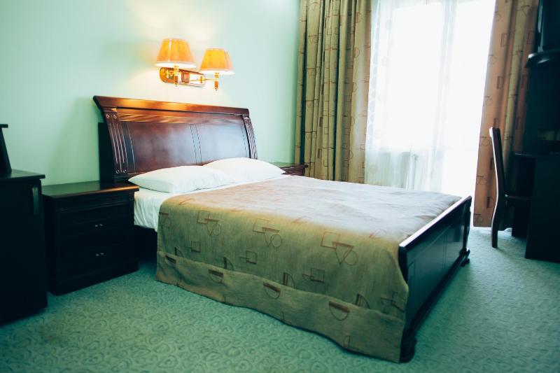 Double Room image 3