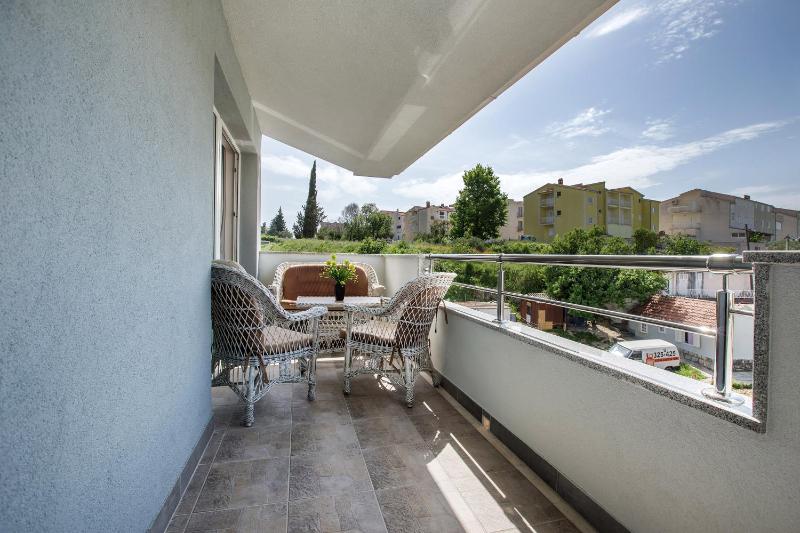 Apartment image 2