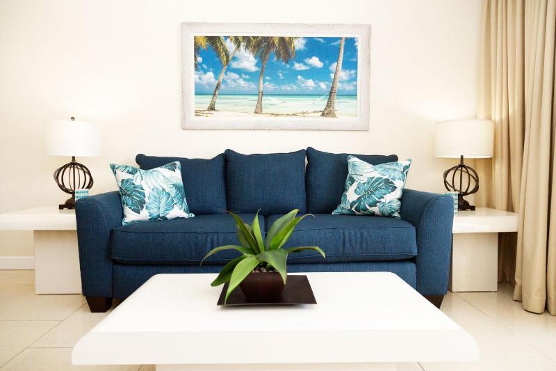 Standard Two-Bedroom Apartment on Ground Floor - Units 101, 102 image 2