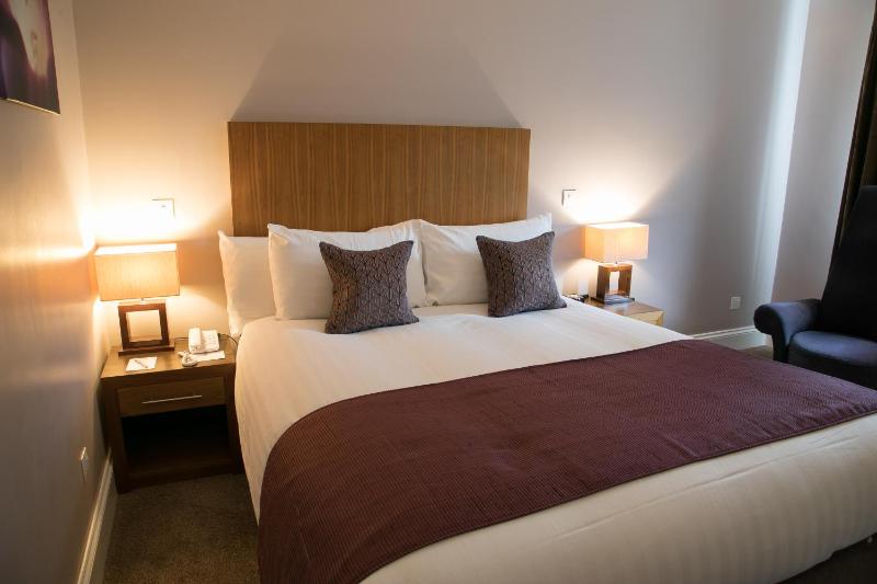 Standard Double Room image 2