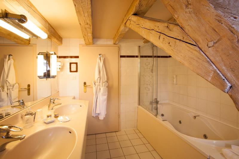 Duplex Suite with Balneo Bath image 2