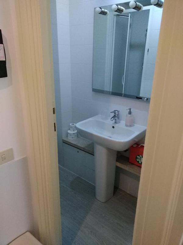 Double Room image 3