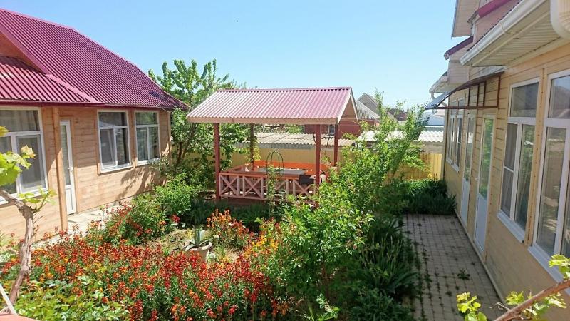 Superior Triple Room image 1