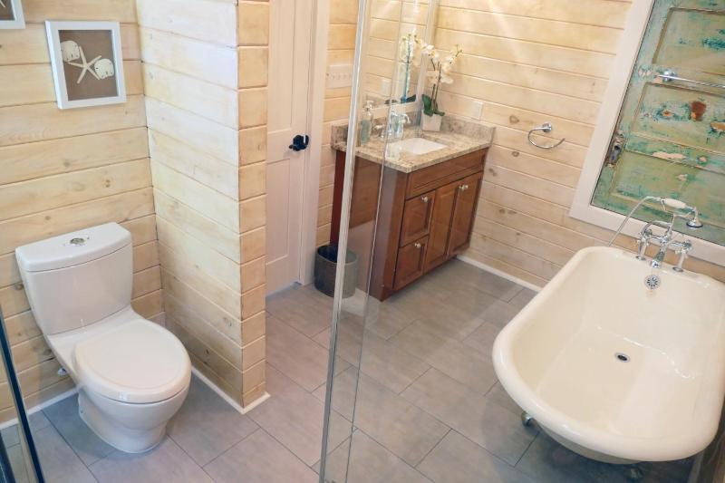Beachview Inn and Spa - image 24