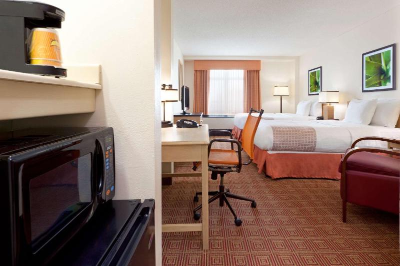 Double Room with Two Double Beds - Non-Smoking image 2