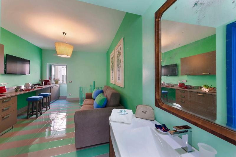Suite Home Sorrento - image 23