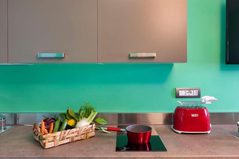 Suite Home Sorrento - image 3