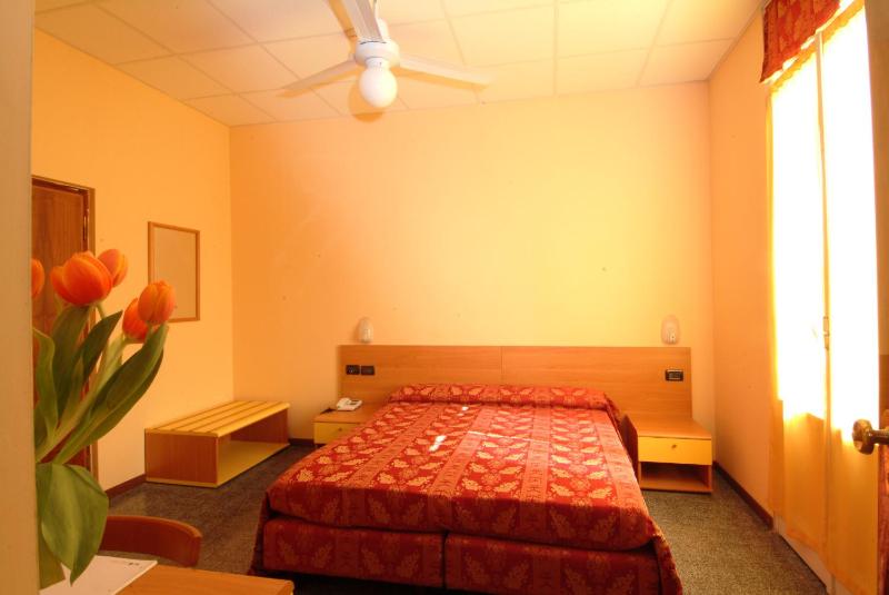 Comfort Family Room image 1