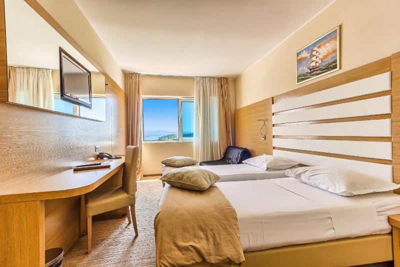 Superior Single Room image 2