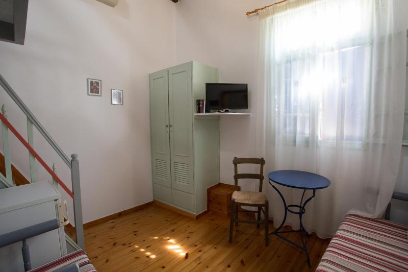 Single Room image 2