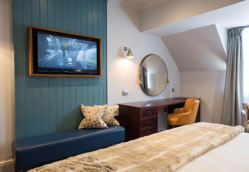 Double Room image 3