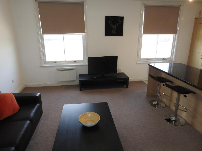 Apartment image 3