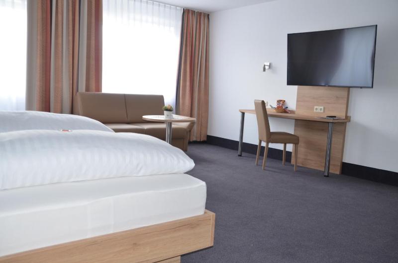 Junior Suite image 2