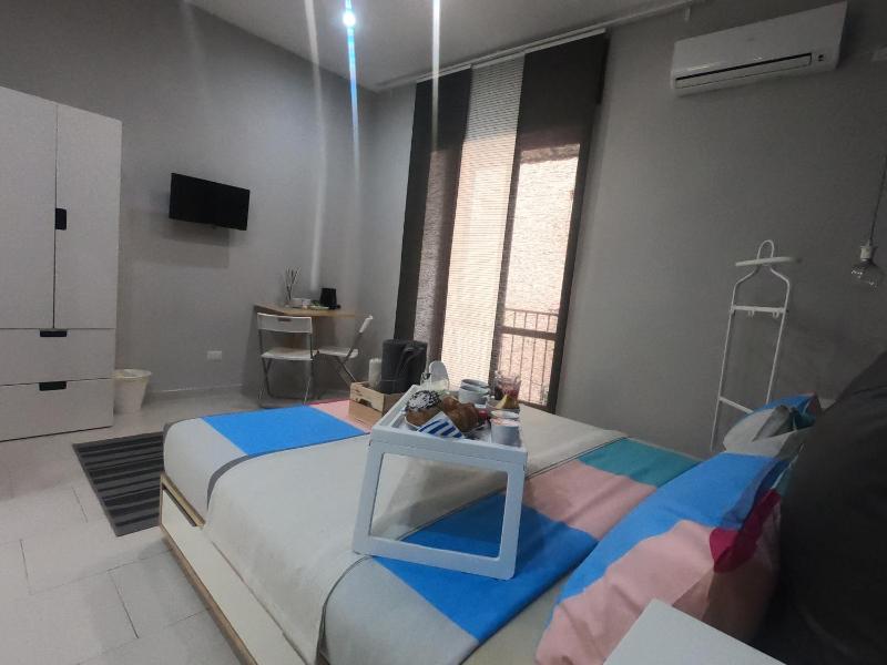 Mola Rooms - image 8