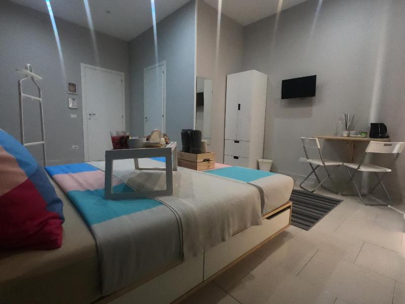 Mola Rooms - image 9