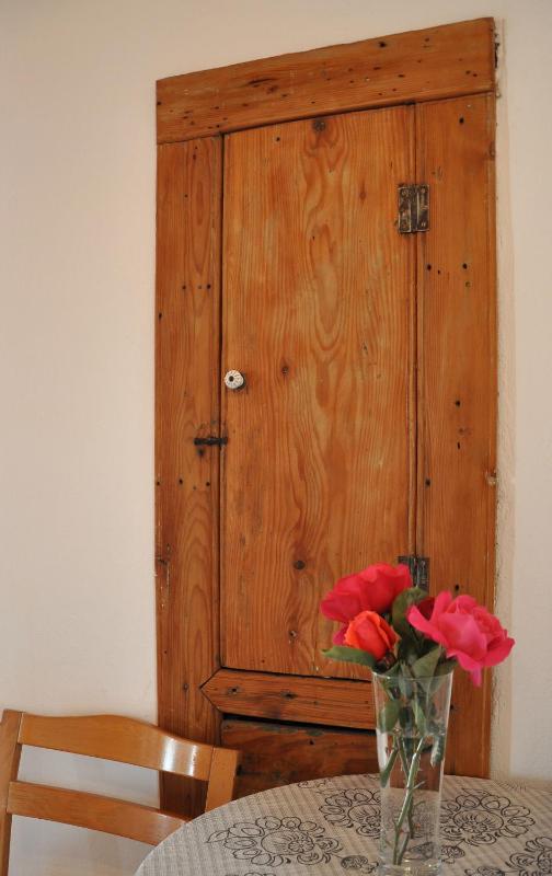 Two-Bedroom House image 4