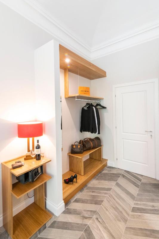 Superior Double or Twin Room image 4