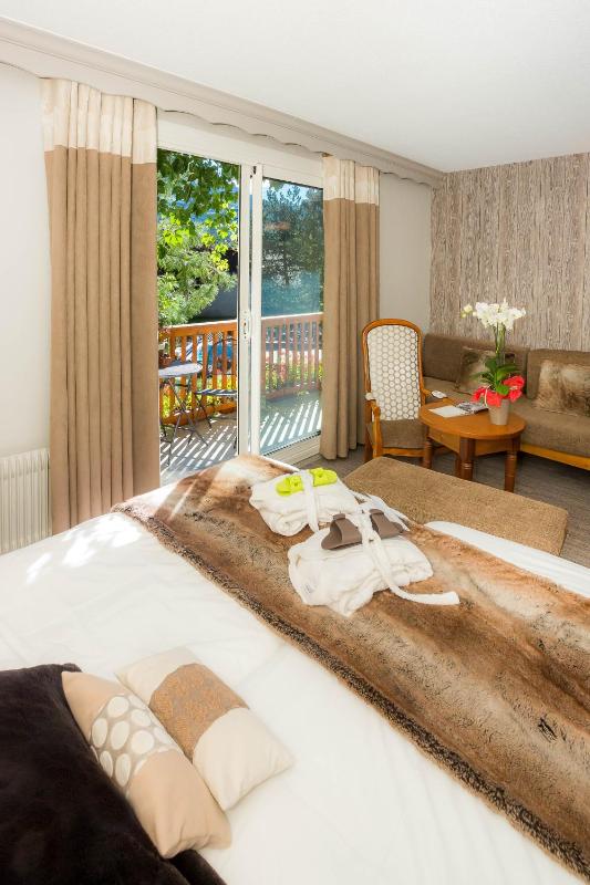 Superior Double Room image 4