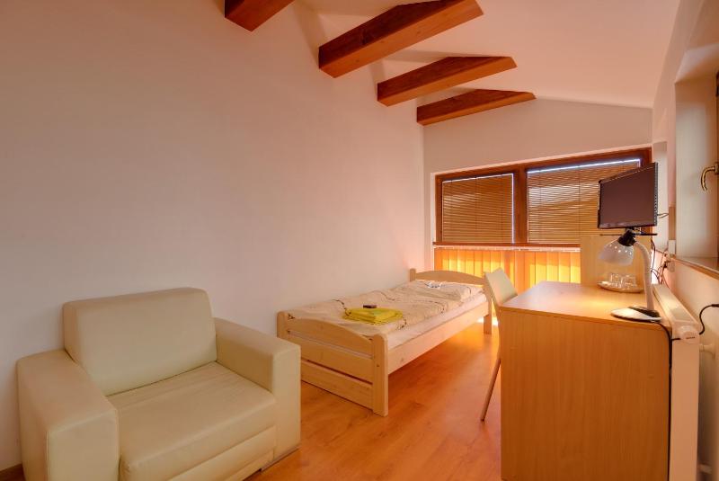 Economy Apartment image 2