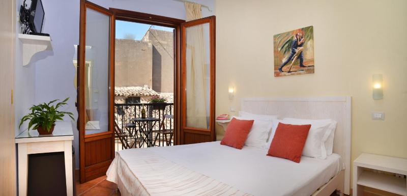 Badia Rooms & Breakfast - image 28