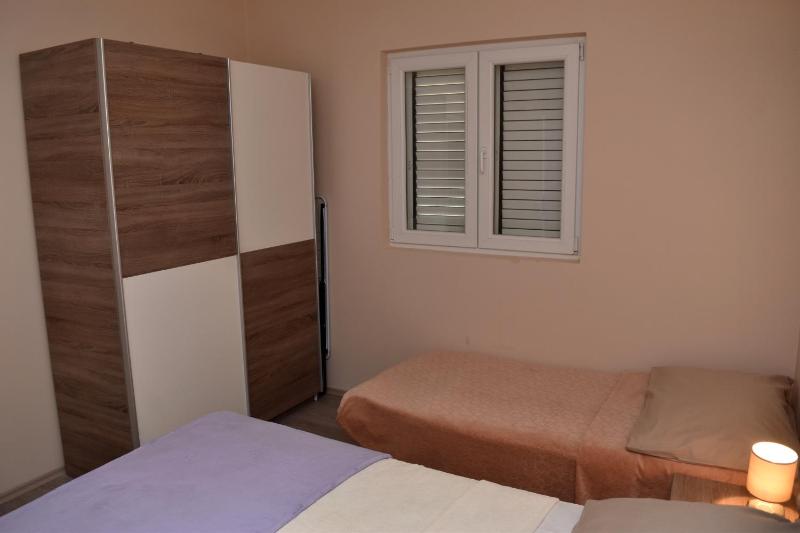 Apartments Oresic - image 11