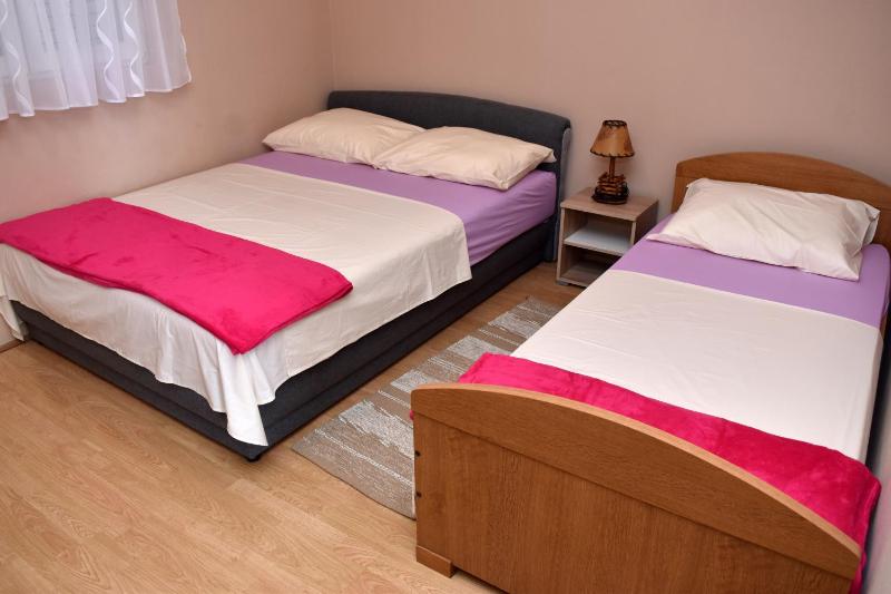 Apartments Oresic - image 9