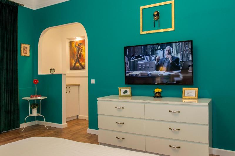 Premium Studio by MRG Apartments - image 2