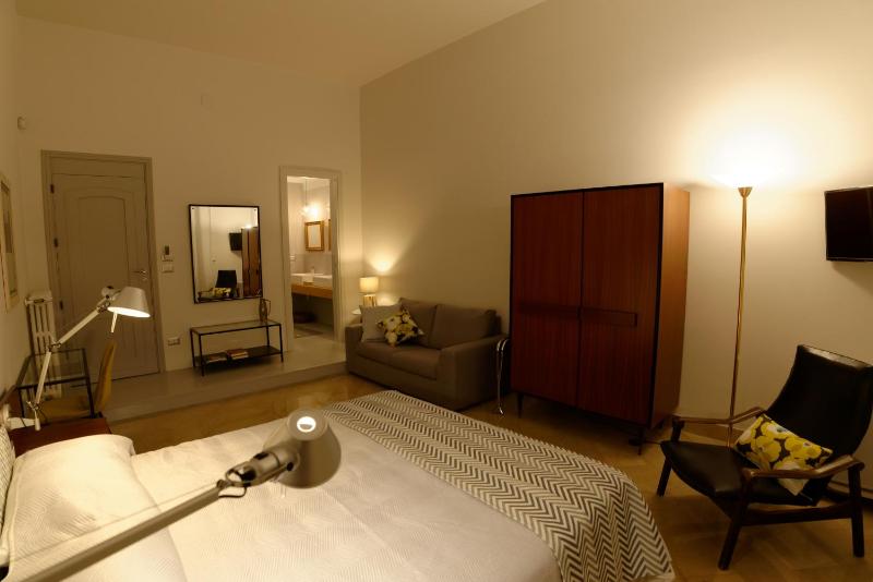 Triple Room with Bathroom image 4