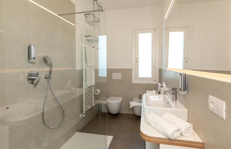 Comfort Double or Twin Room image 3
