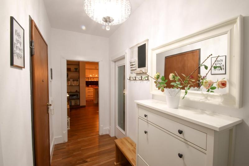 City Centre Apartment 1 - image 10