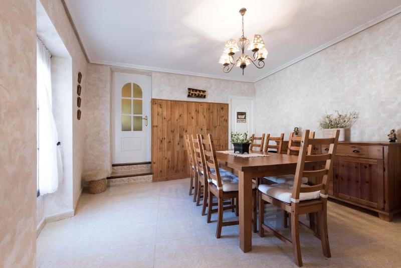 Five-Bedroom House image 2