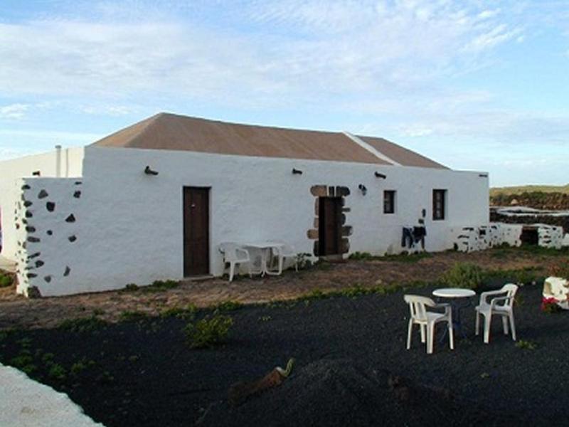 Villa with Garden View image 1