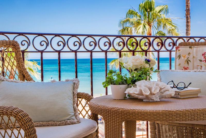 Junior Suite with Sea View image 2