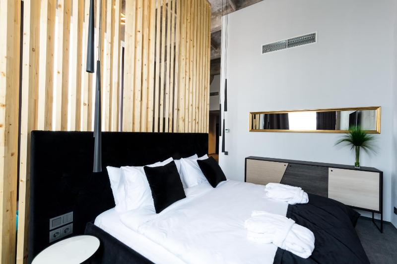 One-Bedroom Suite image 1