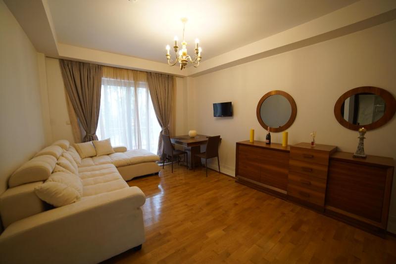 Suite with Pool View image 4