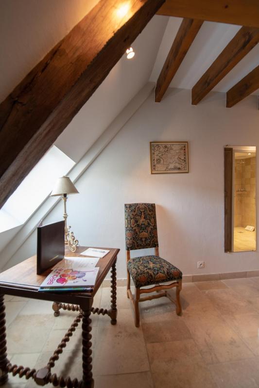 Deluxe Double Room image 4