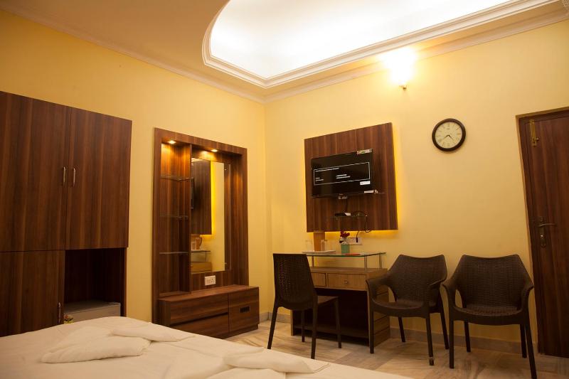 Om Sai Villa Guesthouse - image 3