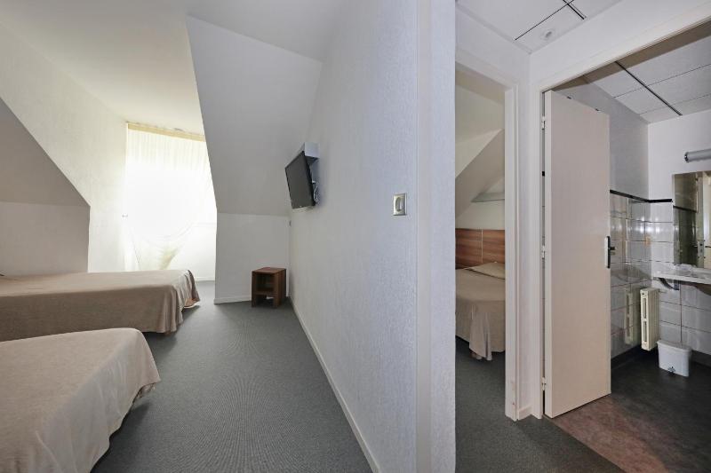 Family Room image 1