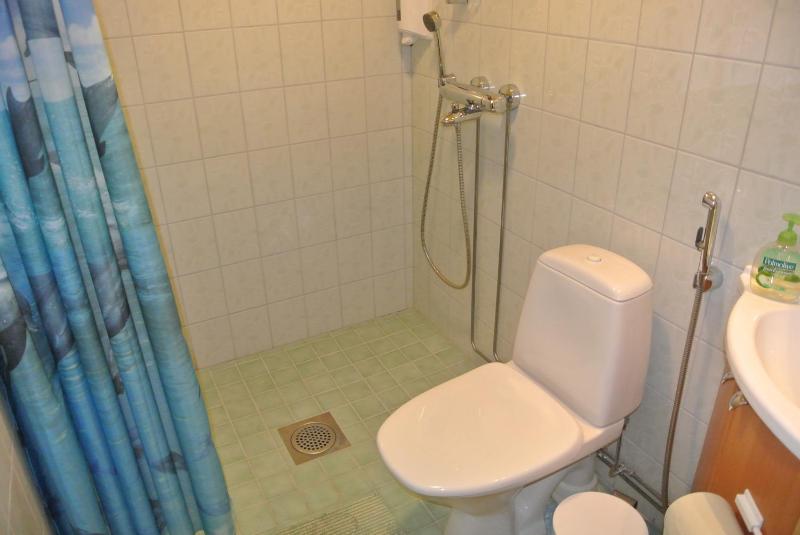 Twin Room image 2
