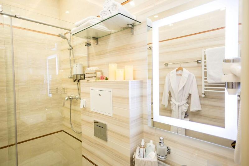 Suite image 2