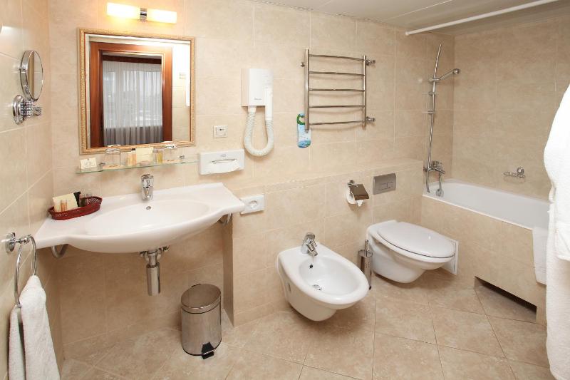 Suite image 2