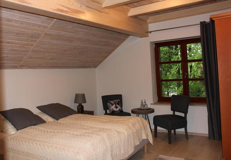 Double or Twin Room with Garden View image 3