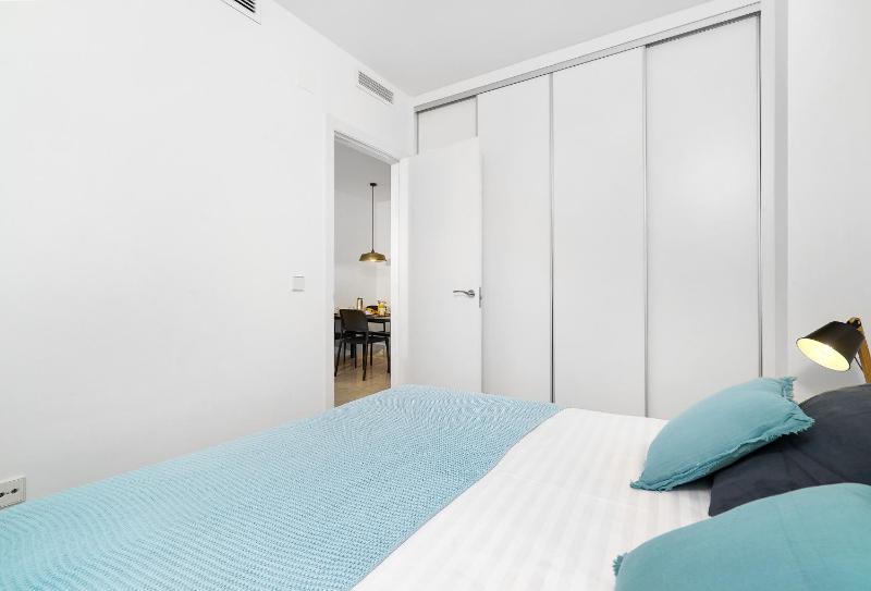 One-Bedroom Apartment image 2