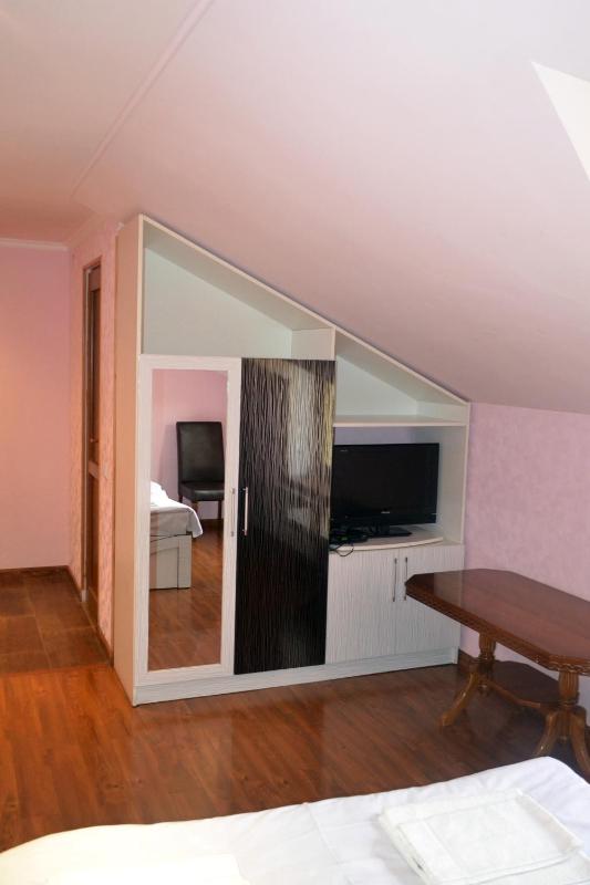 Budget Double Room image 2