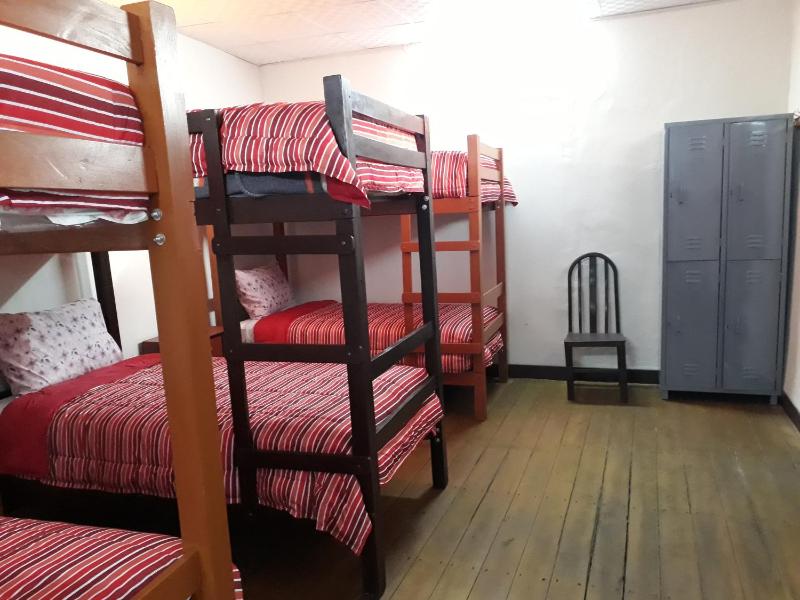 Bed in 8-Bed Mixed Dormitory Room image 1