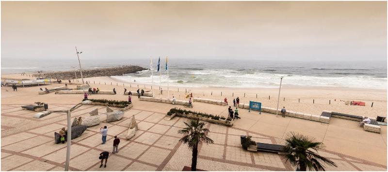 Apartment with Sea View image 4