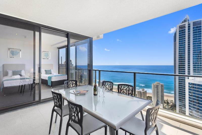 Holiday Holiday Circle On Cavill Apartments - image 13