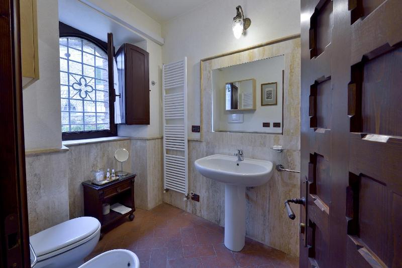 Apartment image 3