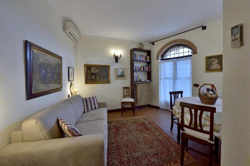 Apartment image 4