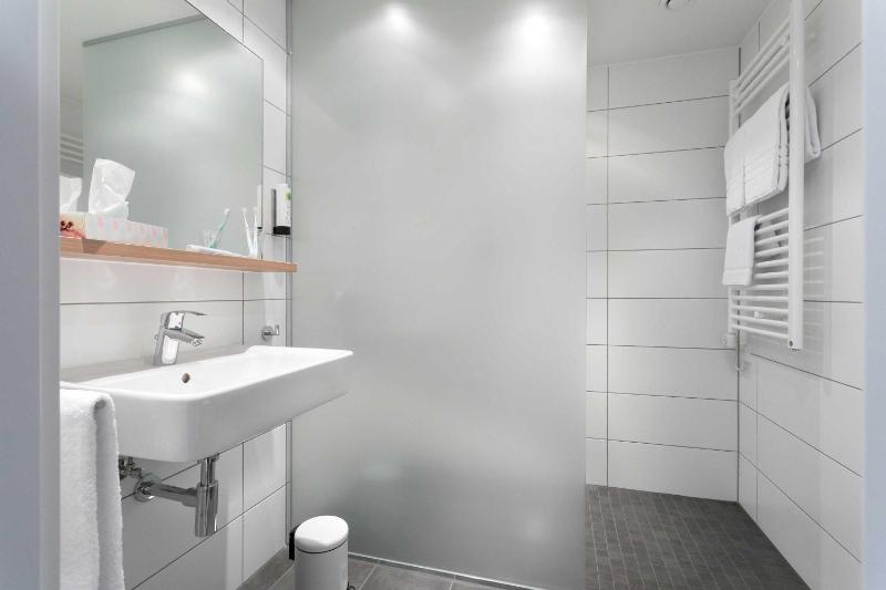 Double Room image 2